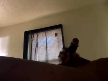 Moneyoverhoes3 Chaturbate stream image from October 24, 2025