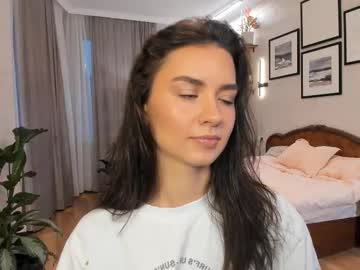 Nicoleluuv Chaturbate stream image from October 24, 2025