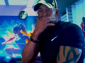 Fabxxxl Chaturbate stream image from October 24, 2025