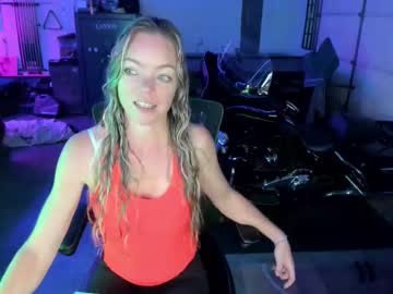 Mindymars Chaturbate stream image from October 24, 2025