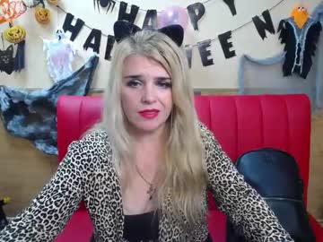 Julya_Barbi Chaturbate stream image from October 24, 2025