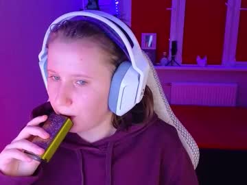 Moon_Avengers Chaturbate stream image from October 24, 2025