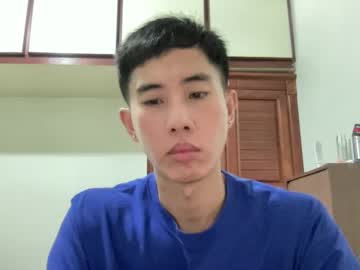 Zseszsesz Chaturbate stream image from October 24, 2025