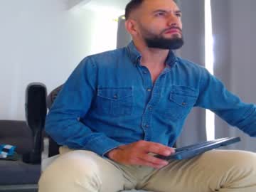 Esteban7984068 Chaturbate stream image from October 24, 2025