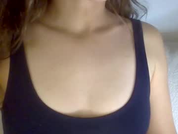 Hotwinterxx Chaturbate stream image from October 24, 2025