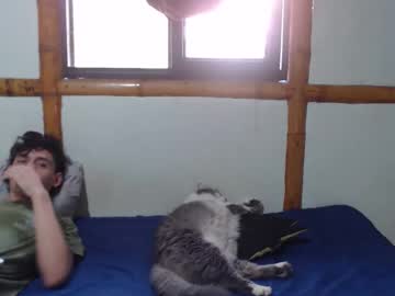 Miahells Chaturbate stream image from October 24, 2025