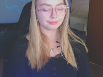 Petalkiss Chaturbate stream image from October 24, 2025