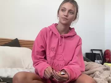 Greeneyeddream129 Chaturbate stream image from October 24, 2025