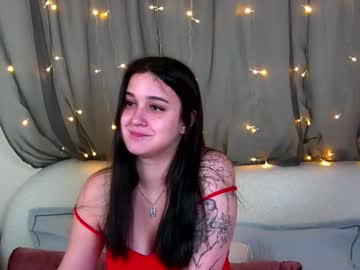 Christinamilton Chaturbate stream image from October 24, 2025