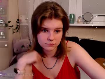 Komorebbi Chaturbate stream image from October 24, 2025