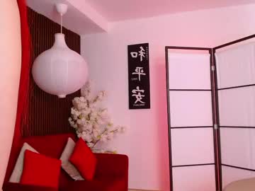 Rebbybunny Chaturbate stream image from October 24, 2025