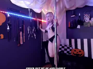 Gigglemethis22 Chaturbate stream image from October 24, 2025
