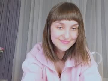 Saphirree Chaturbate stream image from October 24, 2025