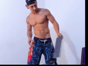 Ryanwhite3 Chaturbate stream image from October 25, 2025