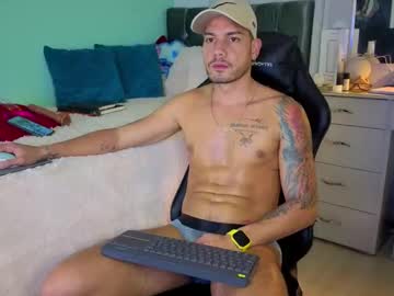 Kenfenty Chaturbate stream image from October 25, 2025