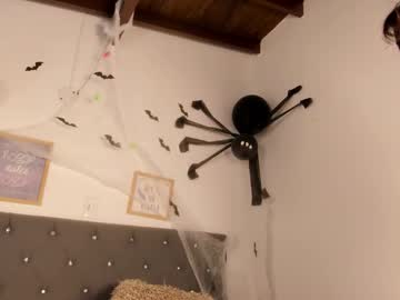 Charlottee_Scott_ Chaturbate stream image from October 25, 2025