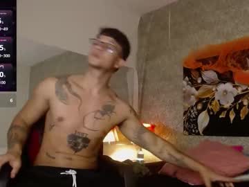 Mike_Wills3 Chaturbate stream image from October 25, 2025