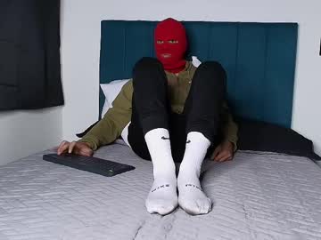 Yeisongomezz Chaturbate stream image from October 25, 2025
