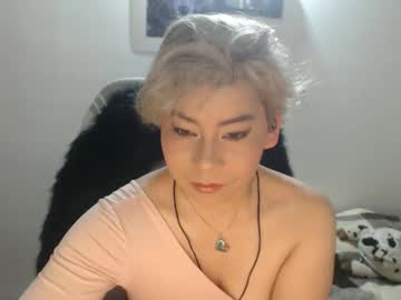 Adan_Romanoff Chaturbate stream image from October 25, 2025