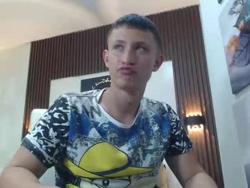 Garuo_18 Chaturbate stream image from October 25, 2025