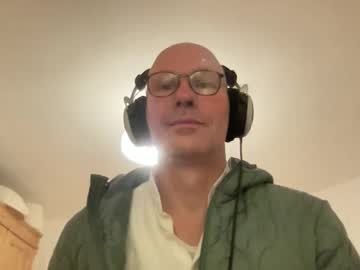 Santaclausonice Chaturbate stream image from October 25, 2025