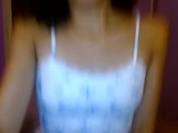 Vickyyyx Chaturbate stream image from October 25, 2025