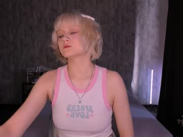 Mariamilkis Chaturbate stream image from October 25, 2025