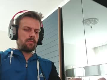Eaglecrm Chaturbate stream image from October 25, 2025