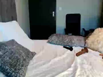 Bedroombullyx5 Chaturbate stream image from October 25, 2025