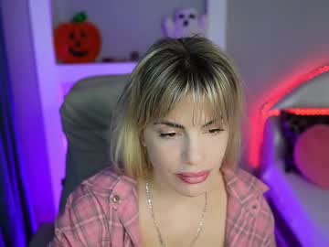Vickyrousi Chaturbate stream image from October 25, 2025