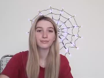 Honeyveil Chaturbate stream image from October 25, 2025
