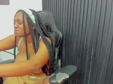Gracekylie Chaturbate stream image from October 25, 2025