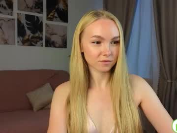 Hey_Olivia Chaturbate stream image from October 25, 2025