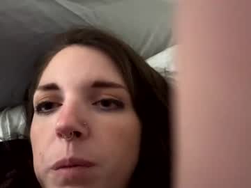 Jadynlanshore Chaturbate stream image from October 25, 2025