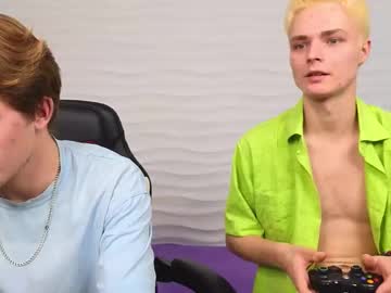 Loyasteve Chaturbate stream image from October 25, 2025
