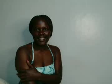 Milla_Nova Chaturbate stream image from October 25, 2025