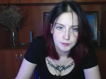 Roseroseblack Chaturbate stream image from October 25, 2025