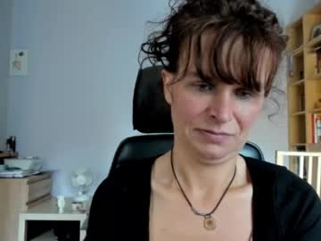 Kathysky40 Chaturbate stream image from October 25, 2025
