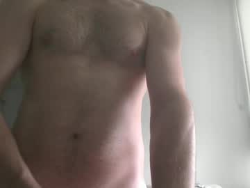 Muscleedgernips Chaturbate stream image from October 25, 2025