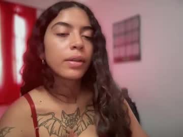 Antoniabloom Chaturbate stream image from October 25, 2025
