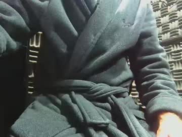 Aussieraz Chaturbate stream image from October 25, 2025
