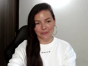 Helena018 Chaturbate stream image from October 25, 2025