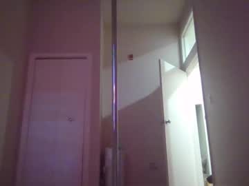 Planetvee Chaturbate stream image from October 25, 2025