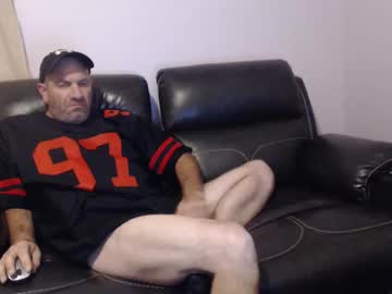 Urslav75 Chaturbate stream image from October 25, 2025