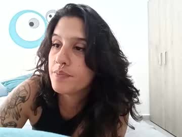 Karolyne_Lee Chaturbate stream image from October 25, 2025