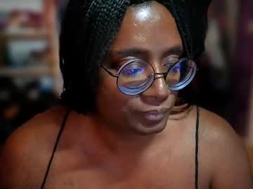 Naomifux Chaturbate stream image from October 25, 2025