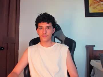 Santi_Twink19 Chaturbate stream image from October 25, 2025