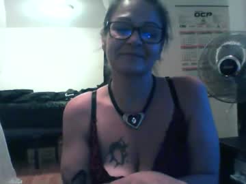 Tanahslips Chaturbate stream image from October 25, 2025