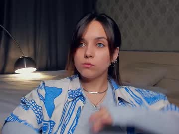 Yukiposs Chaturbate stream image from October 25, 2025