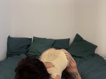 Ailelea Chaturbate stream image from October 25, 2025